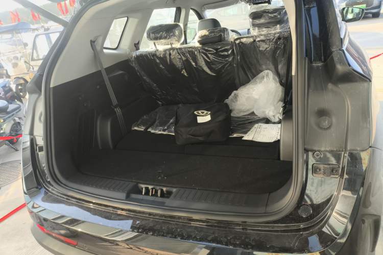 Used JETOUR Shanhai L9 2024 1.5TD 2DHT Pro 7-Seater Trunk