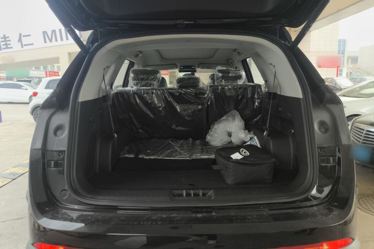 Used JETOUR Shanhai L9 2024 1.5TD 2DHT Pro 7-Seater Trunk