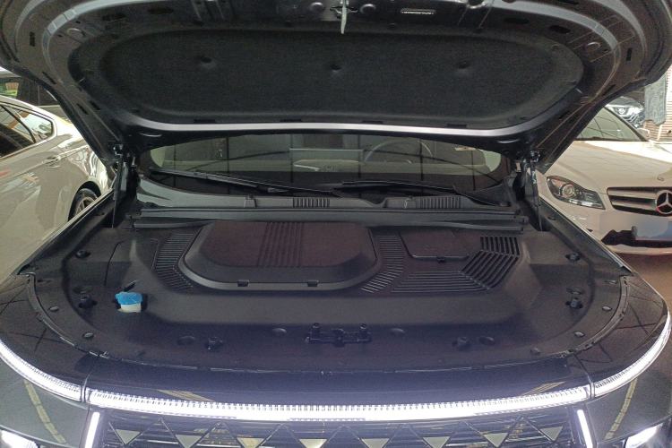 Used JETOUR Shanhai L9 2024 1.5TD 2DHT Max 5-Seater Engine Bay
