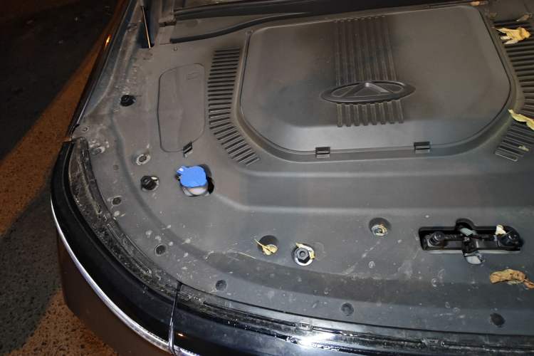 Used JETOUR Shanhai L9 2024 1.5TD 2DHT Max 5-Seater Engine Bay Right