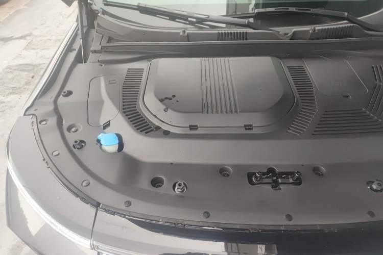 Used JETOUR Shanhai L9 2024 1.5TD 2DHT Pro 7-Seater Engine Bay Right