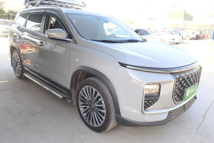 Used JETOUR Shanhai L9 2024 1.5TD 2DHT Pro 7-Seater Front Right 45 Deg