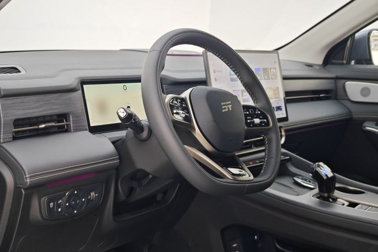 Used JETOUR Shanhai L9 2024 1.5TD 2DHT Max 5-Seater Interior 12