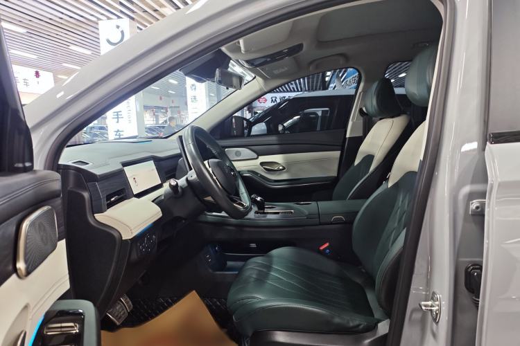 Used JETOUR Shanhai L9 2024 1.5TD 2DHT Pro 7-Seater Interior 4