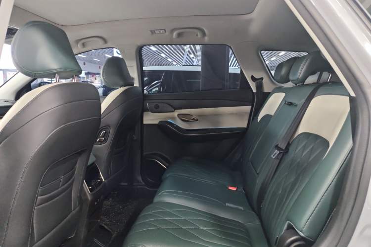 Used JETOUR Shanhai L9 2024 1.5TD 2DHT Pro 7-Seater Interior 6