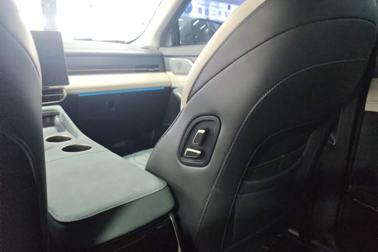 Used JETOUR Shanhai L9 2024 1.5TD 2DHT Pro 7-Seater Interior 9