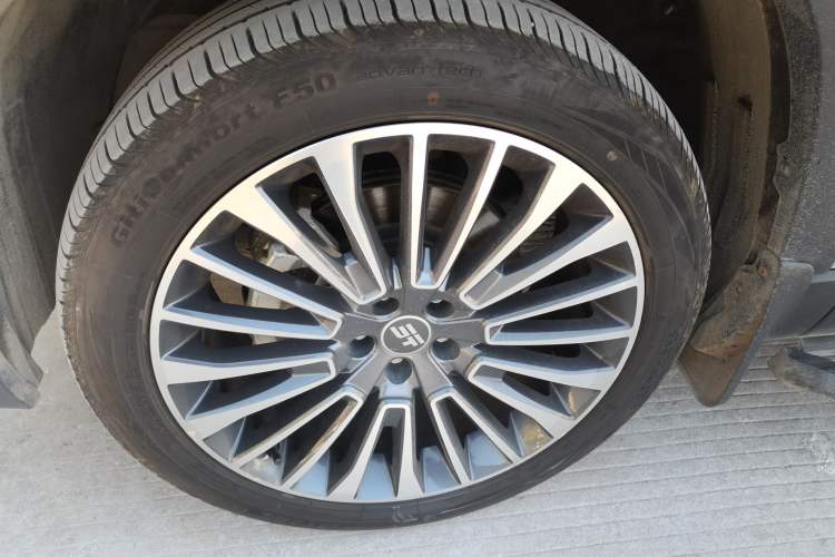Used JETOUR Shanhai L9 2024 1.5TD 2DHT Pro 7-Seater Left Front Wheel Hub