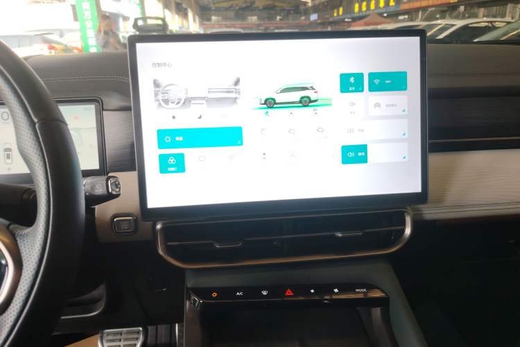 Used JETOUR Shanhai L9 2024 1.5TD 2DHT Max 7-Seater Audio And AC Panel