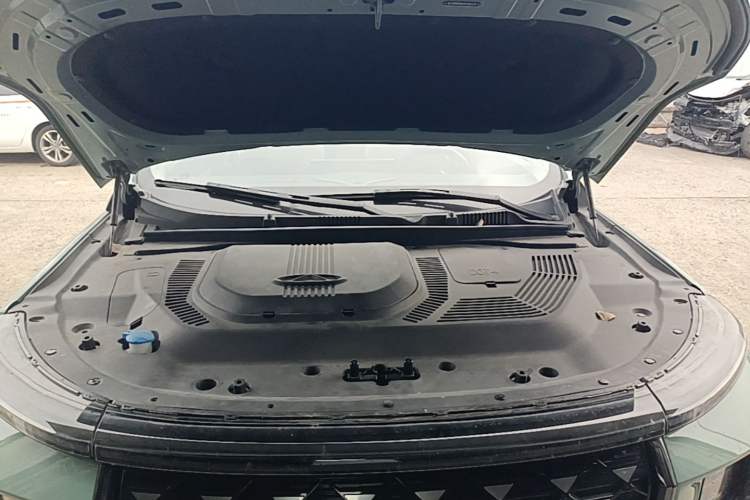 Used JETOUR Shanhai L9 2024 1.5TD 2DHT Max 7-Seater Engine Bay