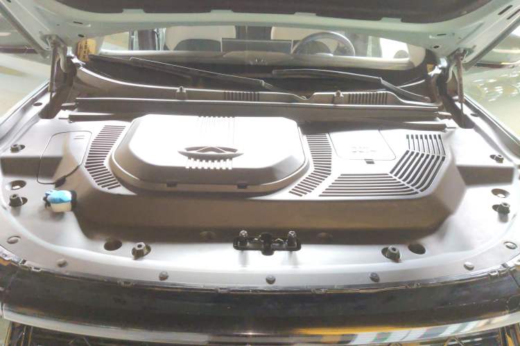 Used JETOUR Shanhai L9 2024 1.5TD 2DHT Max 7-Seater Engine Bay