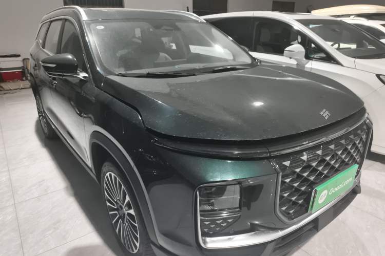 Used JETOUR Shanhai L9 2024 1.5TD 2DHT Pro 5-Seater Front Right 45 Deg