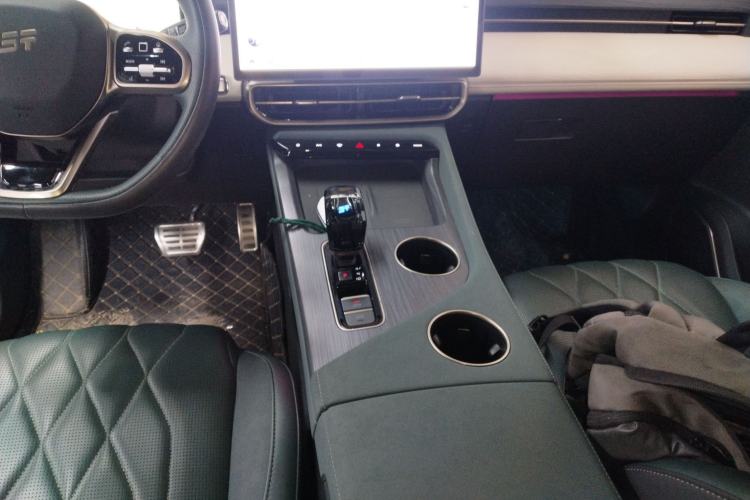 Used JETOUR Shanhai L9 2024 1.5TD 2DHT Pro 7-Seater Gear Lever