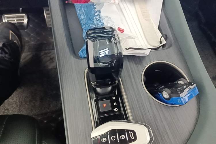 Used JETOUR Shanhai L9 2024 1.5TD 2DHT Max 7-Seater Gear Lever