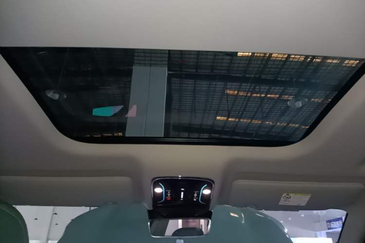 Used JETOUR Shanhai L9 2024 1.5TD 2DHT Max 7-Seater Headliner
