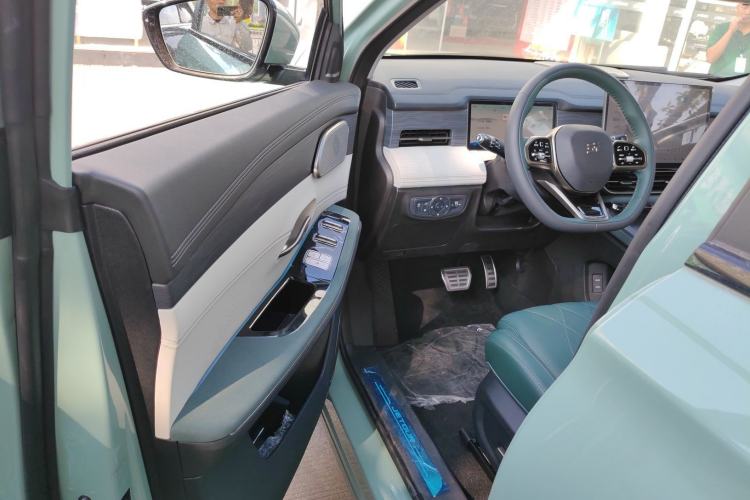 Used JETOUR Shanhai L9 2024 1.5TD 2DHT Pro 7-Seater Interior 3