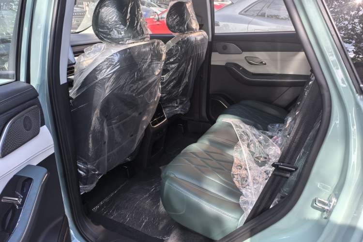 Used JETOUR Shanhai L9 2024 1.5TD 2DHT Pro 7-Seater Interior 3