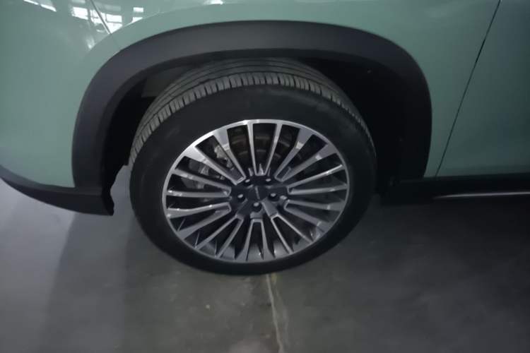 Used JETOUR Shanhai L9 2024 1.5TD 2DHT Max 7-Seater Left Front Wheel Hub