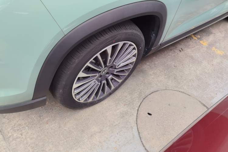 Used JETOUR Shanhai L9 2024 1.5TD 2DHT Max 7-Seater Left Front Wheel Hub