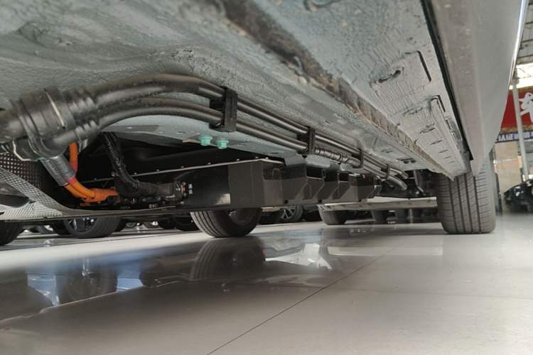 Used JETOUR Shanhai L9 2024 1.5TD 2DHT Pro 5-Seater Left Side Sill