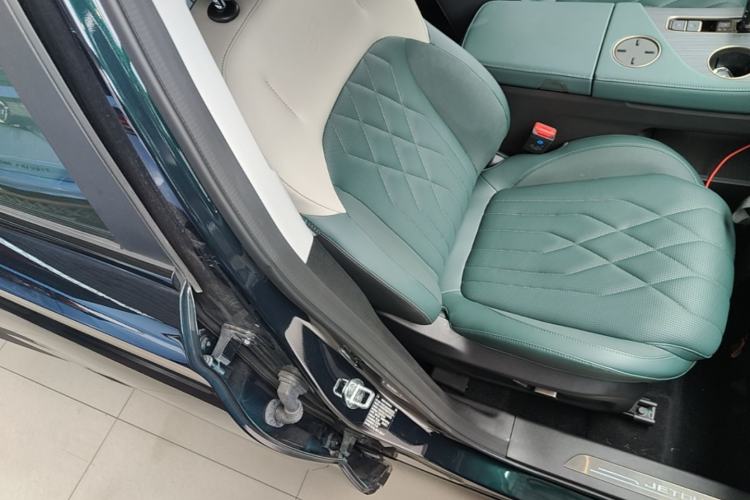 Used JETOUR Shanhai L9 2024 1.5TD 2DHT Pro 5-Seater Right Front Seat