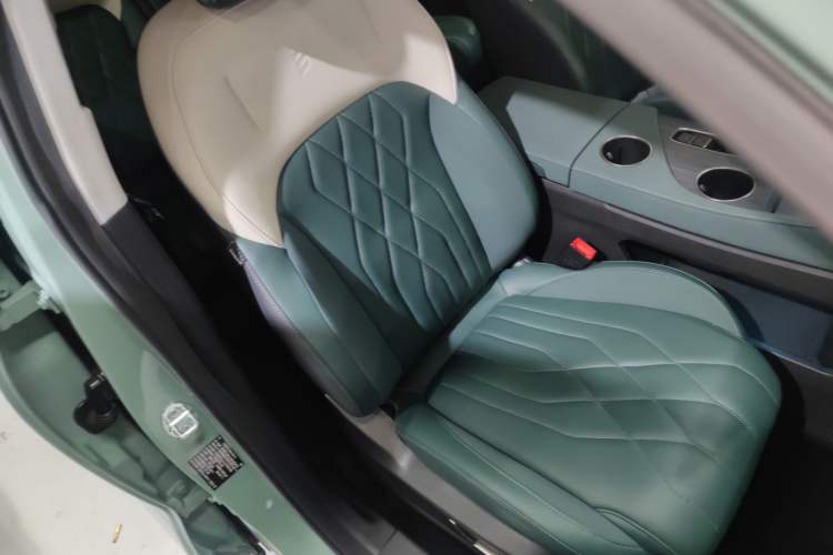 Used JETOUR Shanhai L9 2024 1.5TD 2DHT Max 7-Seater Right Front Seat