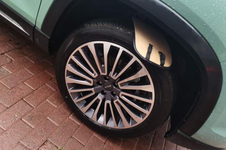 Used JETOUR Shanhai L9 2024 1.5TD 2DHT Pro 7-Seater Right Front Wheel Hub