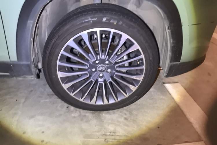 Used JETOUR Shanhai L9 2024 1.5TD 2DHT Max 7-Seater Right Front Wheel Hub