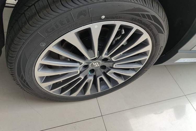 Used JETOUR Shanhai L9 2024 1.5TD 2DHT Pro 5-Seater Right Rear Wheel Hub