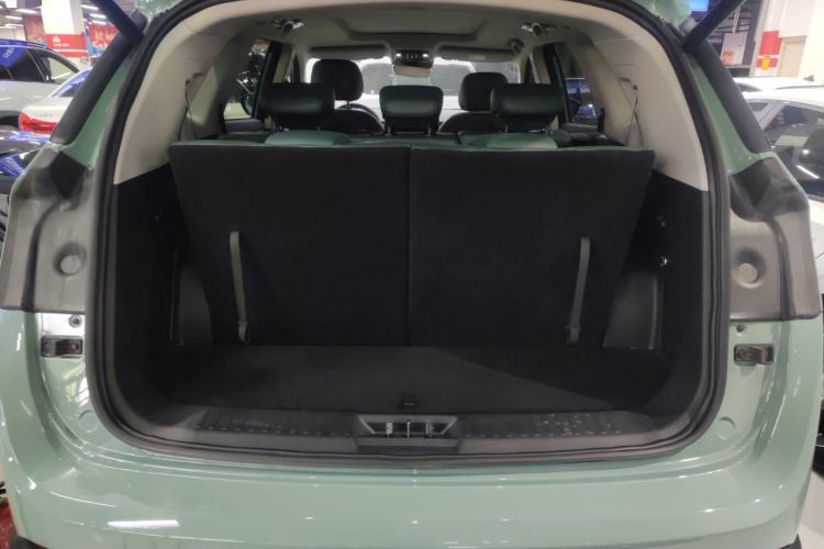 Used JETOUR Shanhai L9 2024 1.5TD 2DHT Max 7-Seater Trunk