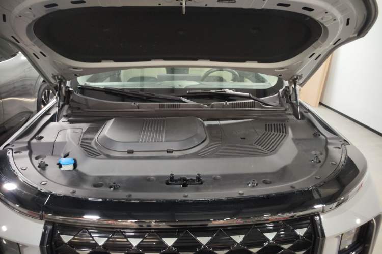 Used JETOUR Shanhai L9 2024 1.5TD 2DHT Pro 5-Seater Engine Bay
