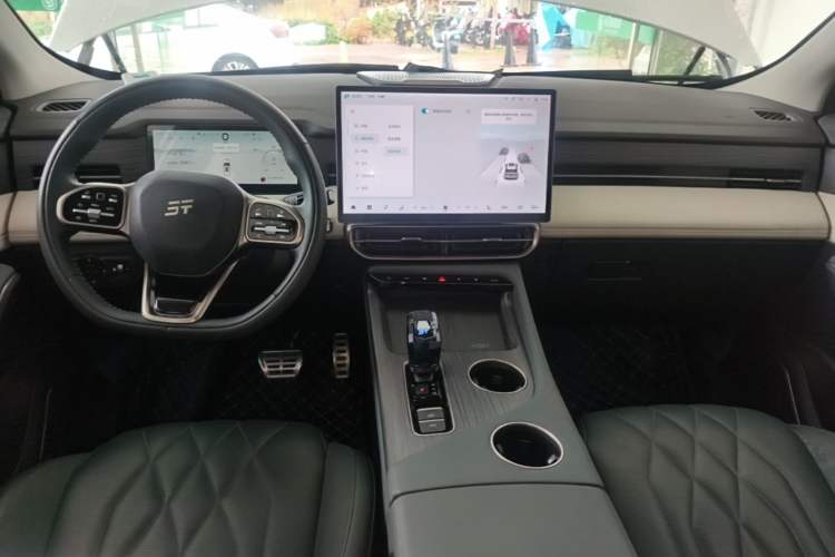 Used JETOUR Shanhai L9 2024 1.5TD 2DHT Max 5-Seater Center Console