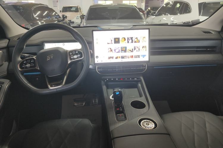 Used JETOUR Shanhai L9 2024 1.5TD 2DHT Pro 5-Seater Center Console