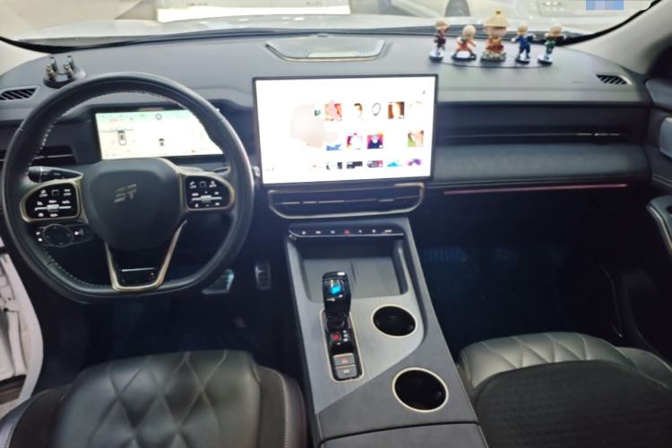 Used JETOUR Shanhai L9 2024 1.5TD 2DHT Max 7-Seater Center Console