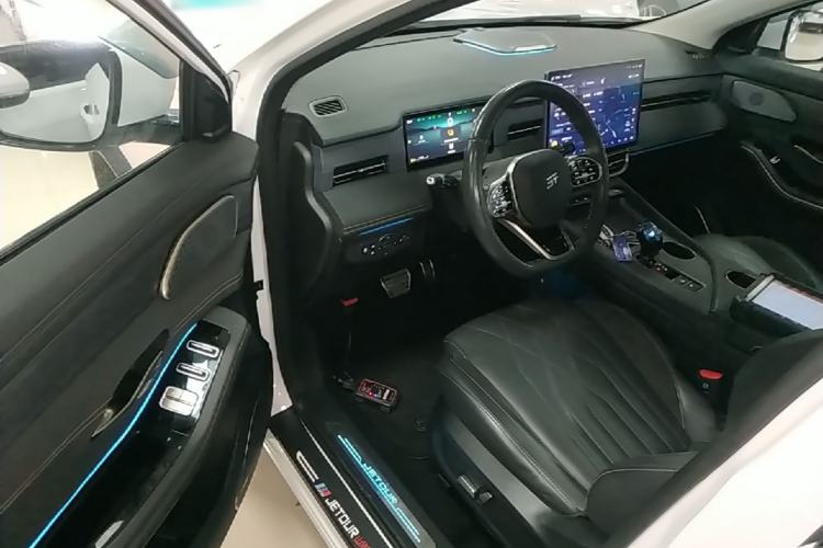 Used JETOUR Shanhai L9 2024 1.5TD 2DHT Air 7-Seater Driver Seat