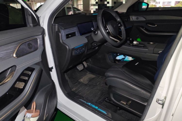 Used JETOUR Shanhai L9 2024 1.5TD 2DHT Air 7-Seater Driver Seat