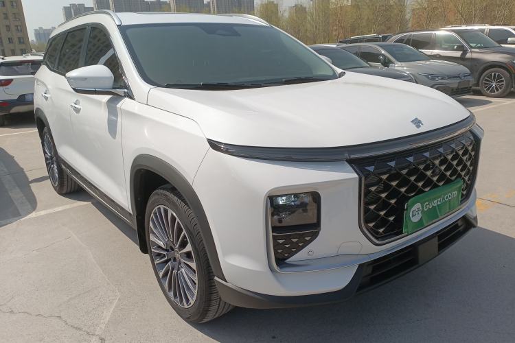 Used JETOUR Shanhai L9 2024 1.5TD 2DHT Pro 7-Seater Front Right 45 Deg