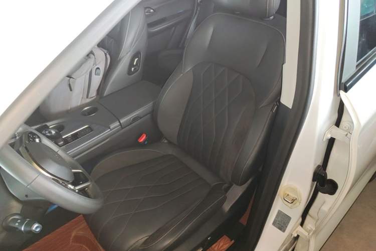 Used JETOUR Shanhai L9 2024 1.5TD 2DHT Pro 7-Seater Left Front Seat