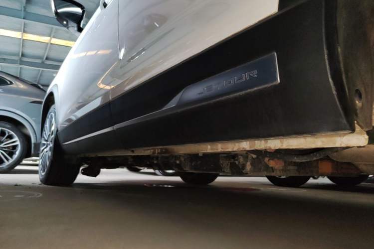 Used JETOUR Shanhai L9 2024 1.5TD 2DHT Pro 7-Seater Left Side Sill