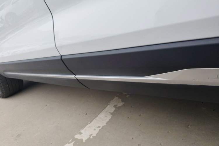 Used JETOUR Shanhai L9 2024 1.5TD 2DHT Pro 7-Seater Left Side Sill