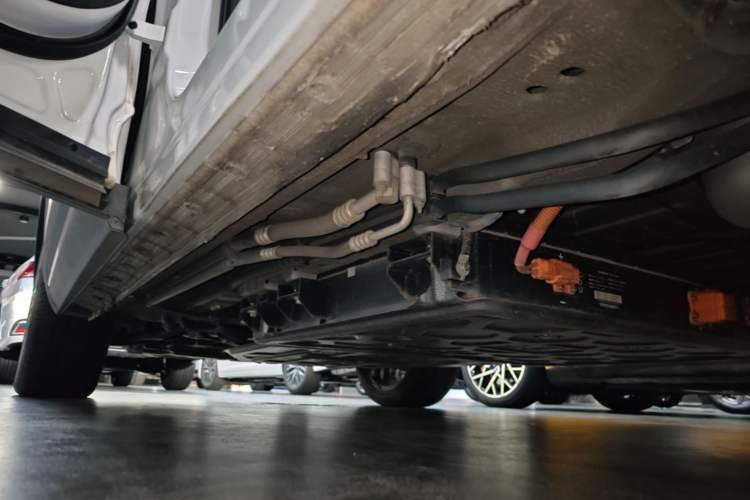 Used JETOUR Shanhai L9 2024 1.5TD 2DHT Max 7-Seater Left Side Sill