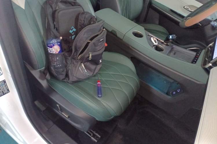 Used JETOUR Shanhai L9 2024 1.5TD 2DHT Pro 5-Seater Right Front Seat