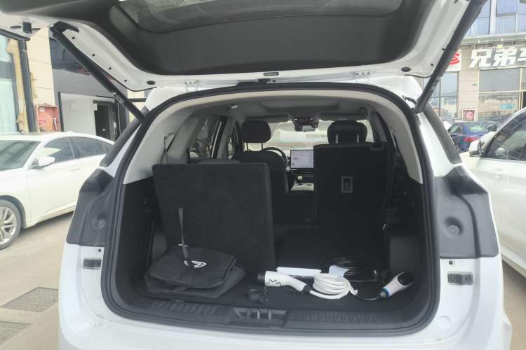 Used JETOUR Shanhai L9 2024 1.5TD 2DHT Pro 7-Seater Trunk