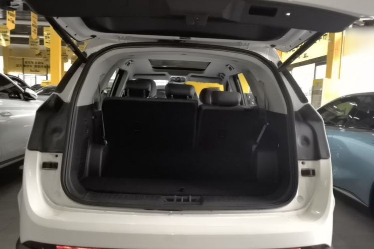Used JETOUR Shanhai L9 2024 1.5TD 2DHT Air 7-Seater Trunk
