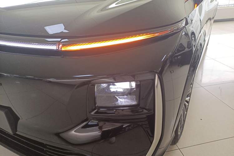 Used JETOUR Shanhai L9 2025 1.5TD 2DHT Luxury Edition 7-Seater Left Front Headlight