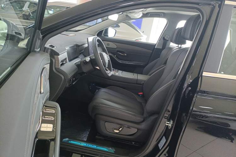 Used JETOUR Shanhai L9 2025 1.5TD 2DHT Luxury Edition 7-Seater Left Front Seat