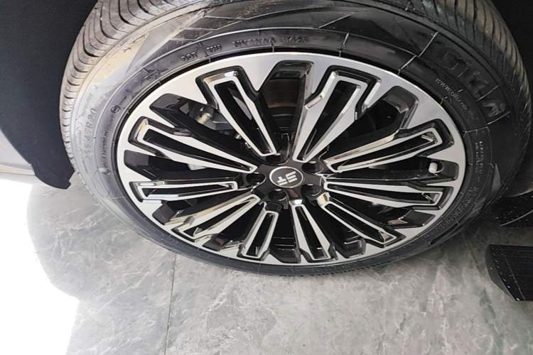 Used JETOUR Shanhai L9 2025 1.5TD 2DHT Luxury Edition 6-Seater Left Front Wheel Hub