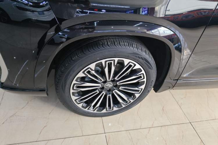 Used JETOUR Shanhai L9 2025 1.5TD 2DHT Luxury Edition 6-Seater Left Front Wheel Hub