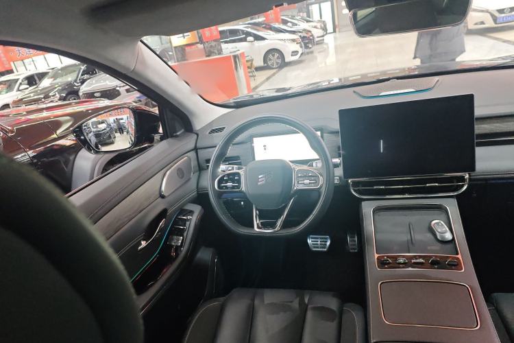 Used JETOUR Shanhai L9 2025 1.5TD 2DHT Flagship Edition 6 Seats Steering Wheel