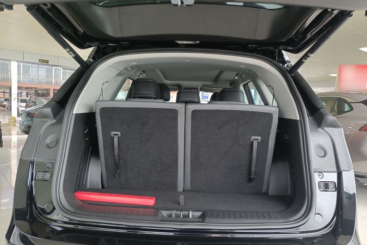 Used JETOUR Shanhai L9 2025 1.5TD 2DHT Luxury Edition 7-Seater Trunk