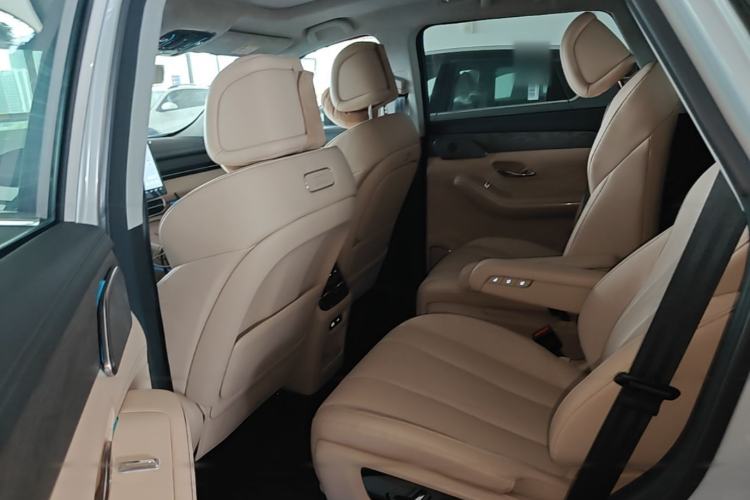 Used JETOUR Shanhai L9 2025 1.5TD 2DHT Flagship Edition 6 Seats Left Rear Seat